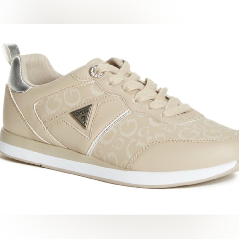 Guess Jaelynn Logo Print Beige Fashion Sneakers Size 9 MSRP $70